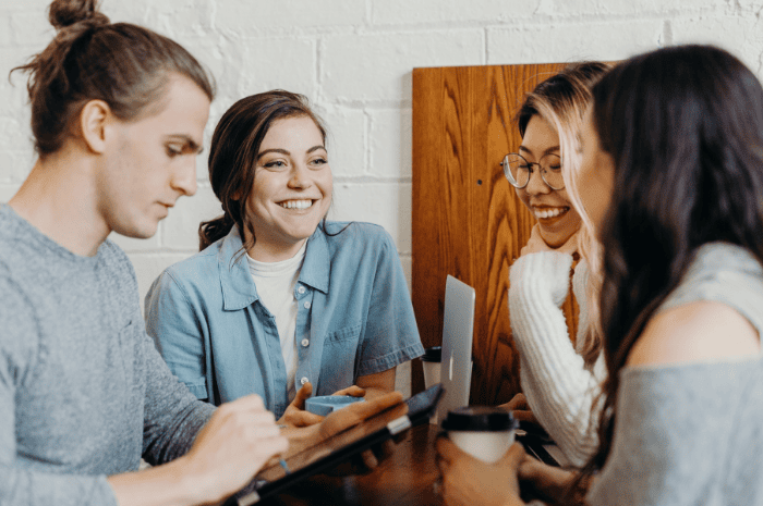 Five ways to simplify the digital onboarding banking experience for young adults